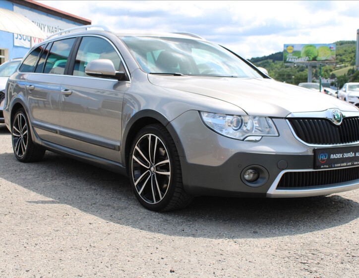 Škoda Superb 3