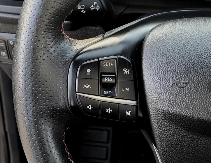 Ford Kuga 21