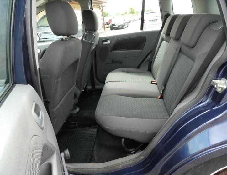 Ford Fusion 16
