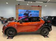 Toyota C-HR 4