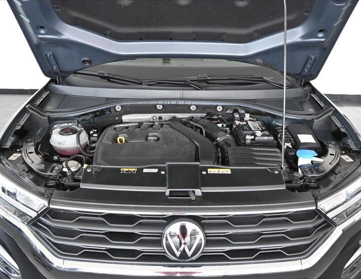 Volkswagen T-Roc 5