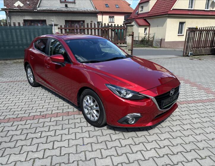 Mazda 3 1
