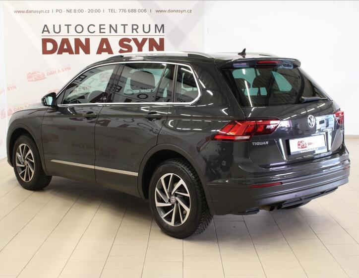 Volkswagen Tiguan 6