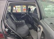 Toyota RAV4 13