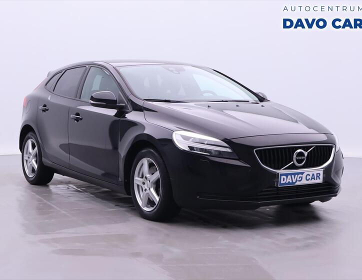 Volvo V40 1