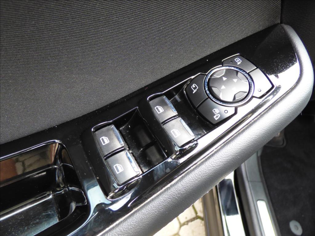 Ford S-MAX 14