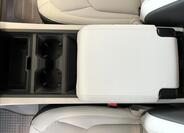 Land Rover Defender 20