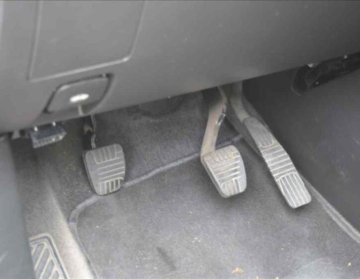 Chevrolet Captiva 24