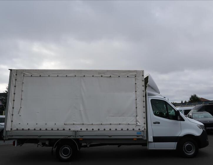 Mercedes-Benz Sprinter 5