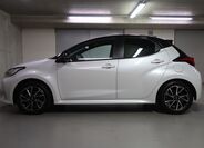 Toyota Yaris 8