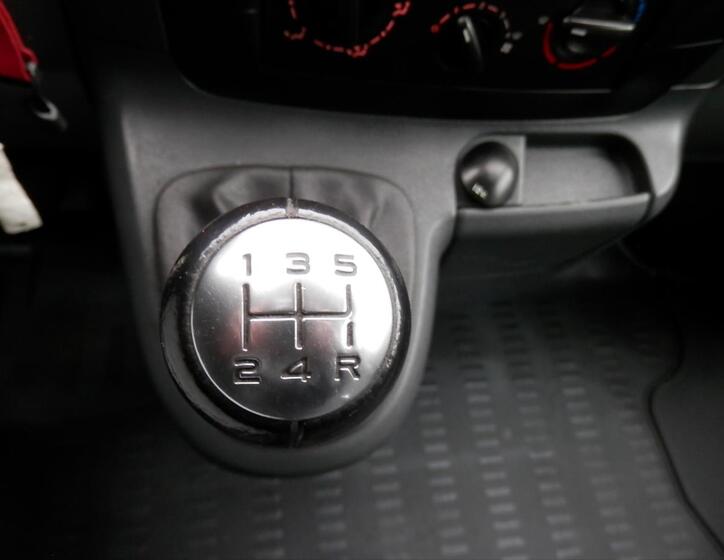 Peugeot Expert 18