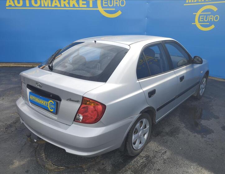 Hyundai Accent 4