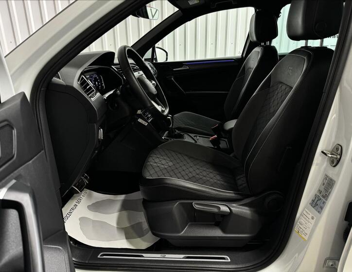 Volkswagen Tiguan 30