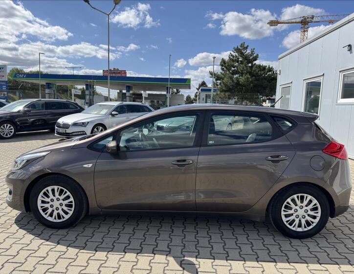 KIA Ceed 4