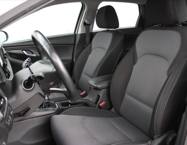 Hyundai i30 10