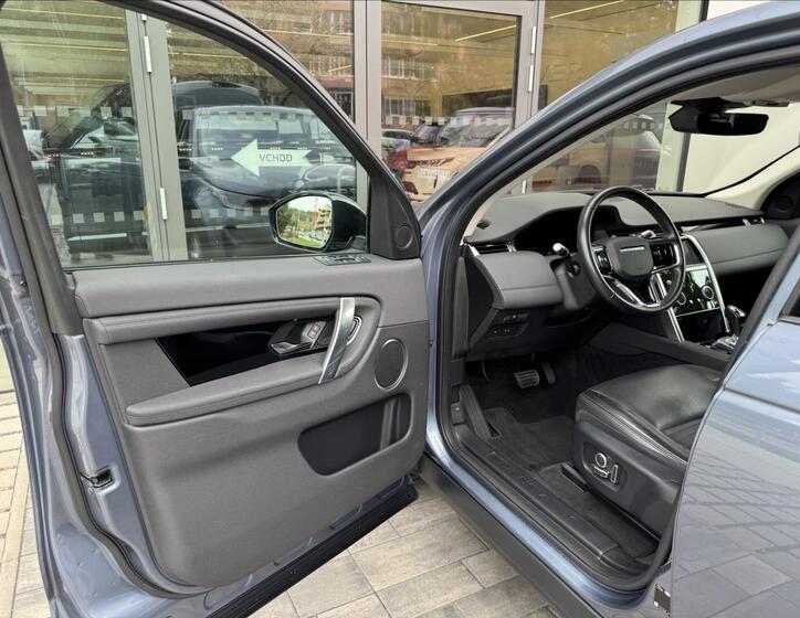 Land Rover Discovery Sport 6