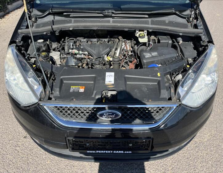 Ford Galaxy 27