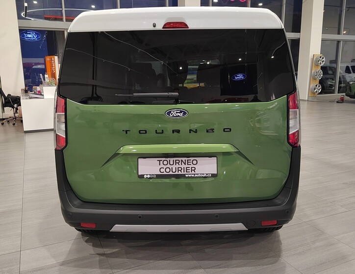 Ford Tourneo Courier 7