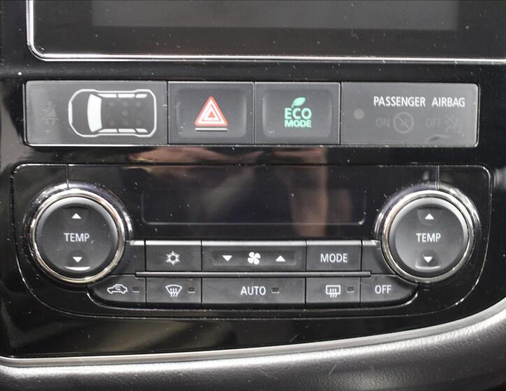 Mitsubishi Outlander 24