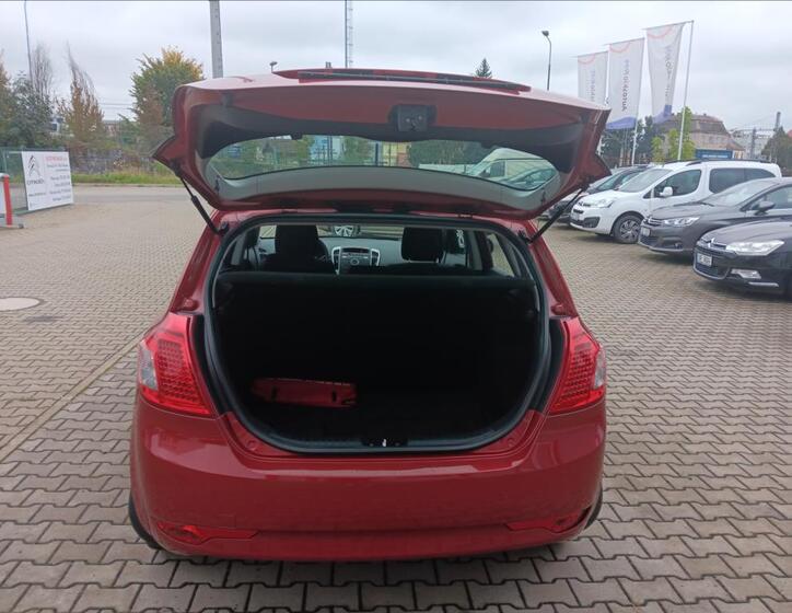 KIA Ceed 5