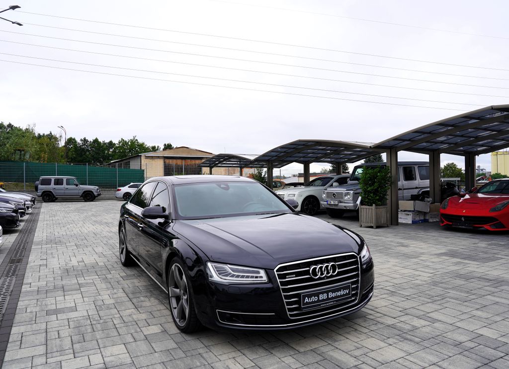 Audi A8