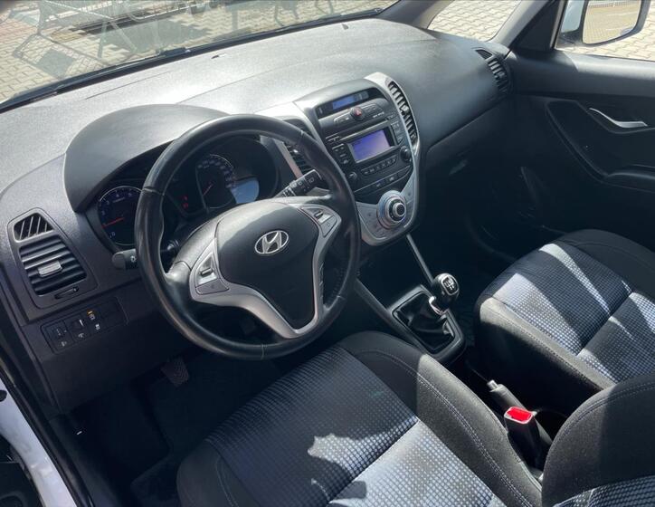 Hyundai ix20 10