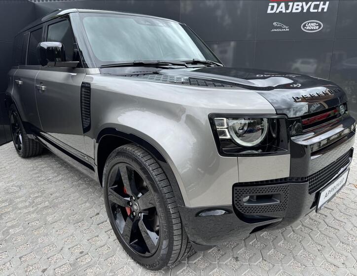 Land Rover Defender 18