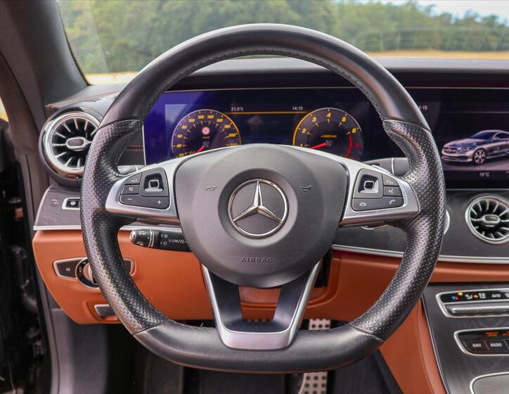 Mercedes-Benz Třídy E 21