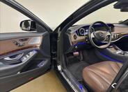 Mercedes-Benz Třídy S 32
