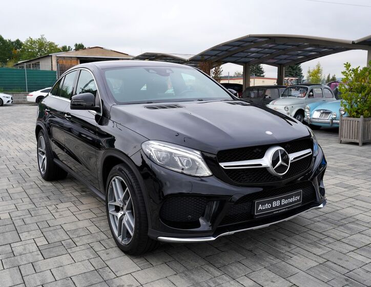 Mercedes-Benz GLE 8
