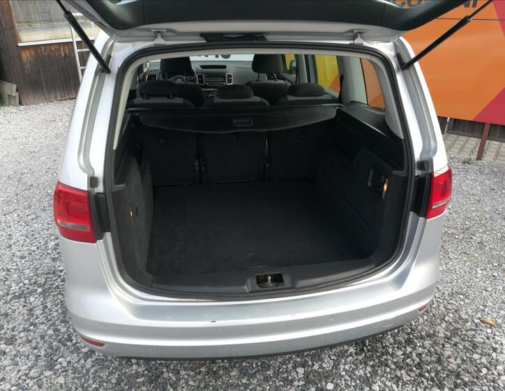 Volkswagen Sharan 16