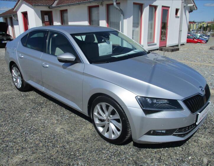 Škoda Superb 1