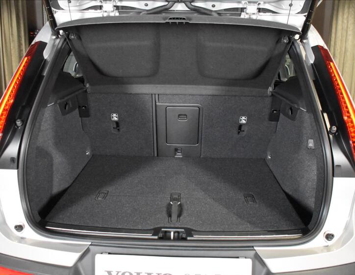 Volvo XC40 10