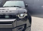 Land Rover Defender 21