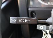 Land Rover Defender 21