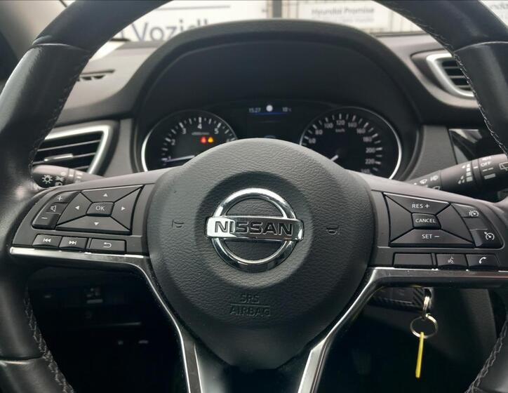 Nissan Qashqai 11