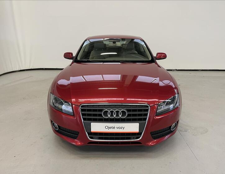 Audi A5 4