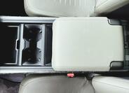 Land Rover Defender 41