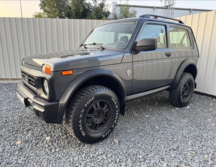 Lada Niva 3