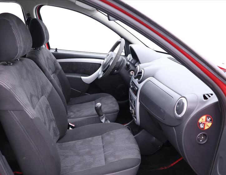 Dacia Sandero 13