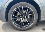 Audi Q8 26