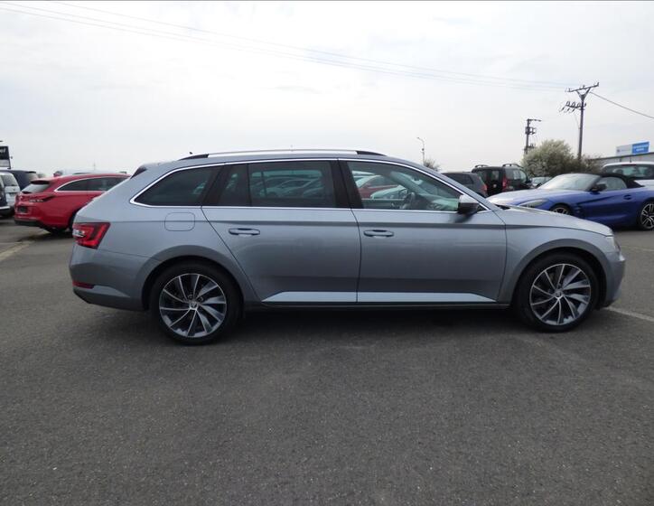 Škoda Superb 2