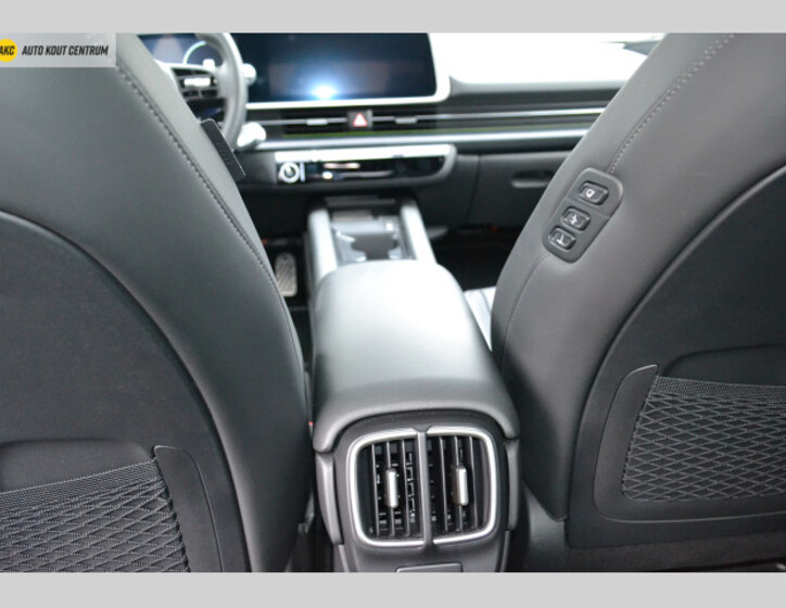 Hyundai Ioniq 6 18