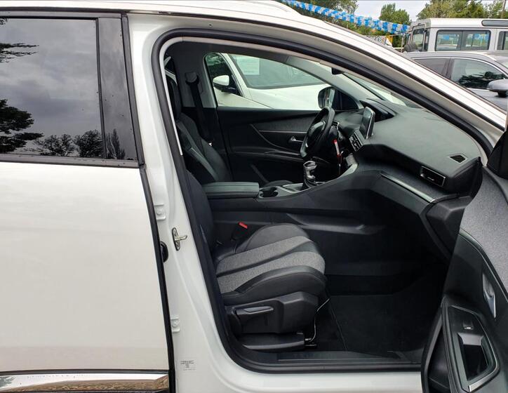 Peugeot 5008 12