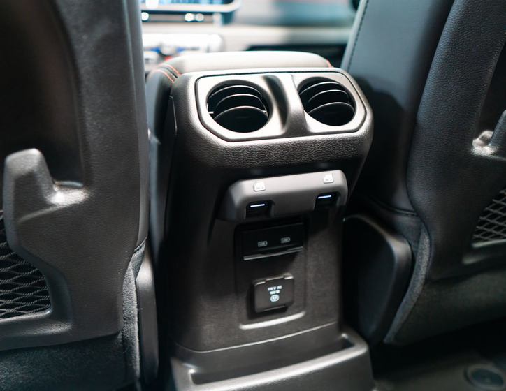 Jeep Wrangler 37