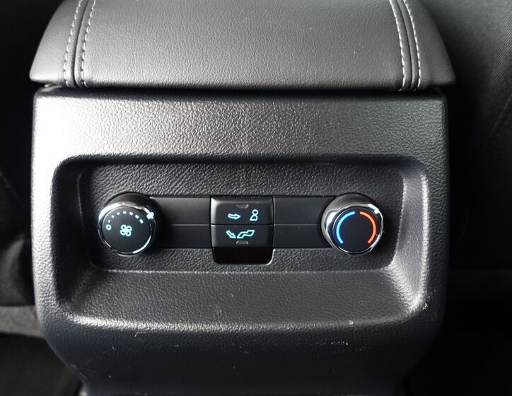 Ford Galaxy 28