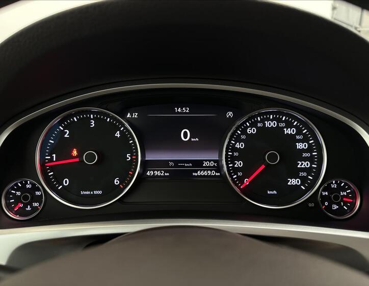 Volkswagen Touareg 13