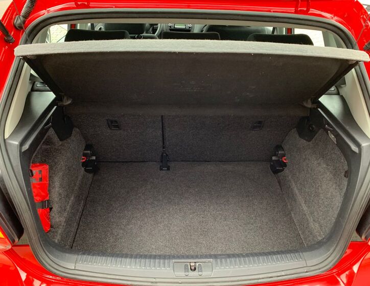 Volkswagen Polo 22