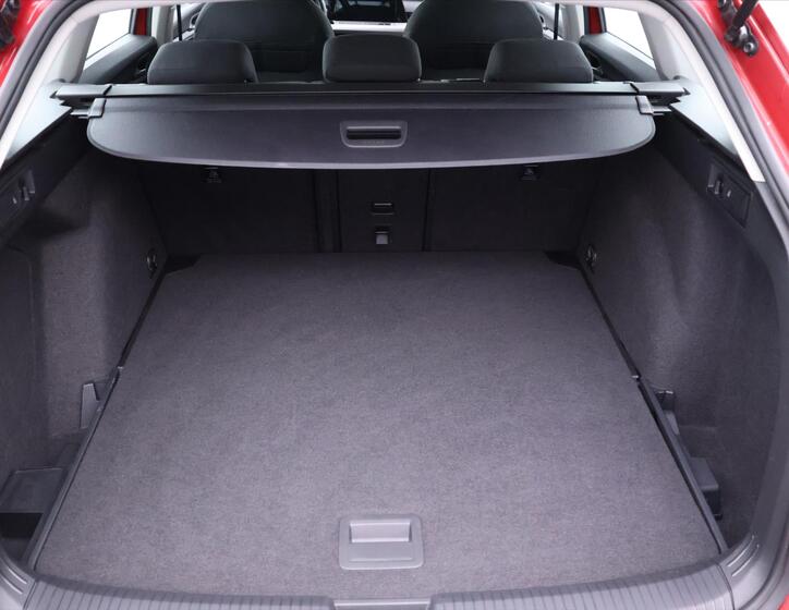 Volkswagen Golf 10