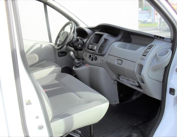 Opel Vivaro 18